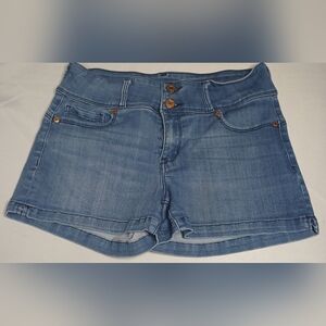 GUESS classic Denim jean shorts